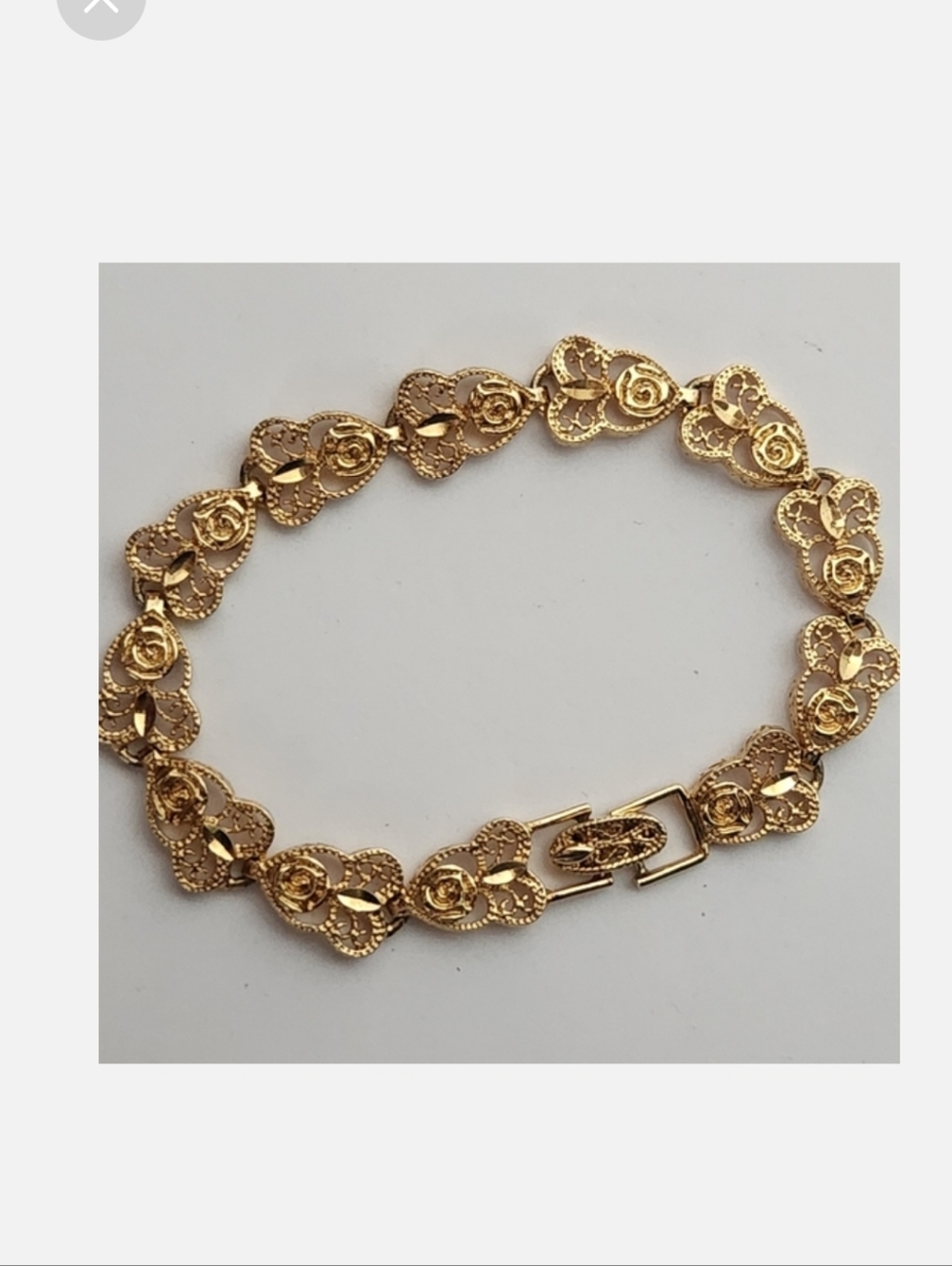 Elegant Gold Floral Link Bracelet